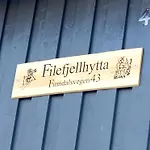 Filefjellhytta Ved Tyin Og Jotunheimen In Og Out Til Alpinanlegg Og Skiloyper *